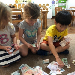 Bella, Claudia & Isaac learning to count money!