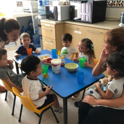 We made strawberry, banana, honey and yogurt smoothie with Nadia (George’s mummy)! Thank you for coming in!