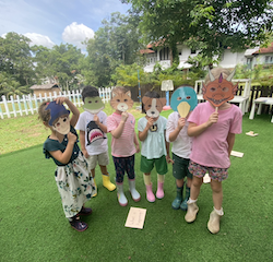 Retell the story “Room on the broom”