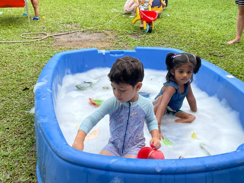 Kaavya and Isaac enjoying Splash time!