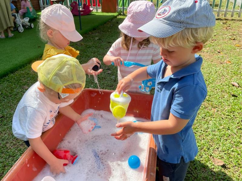 Water-table-play.-George-Henry-Alex-and-Clemmie-
