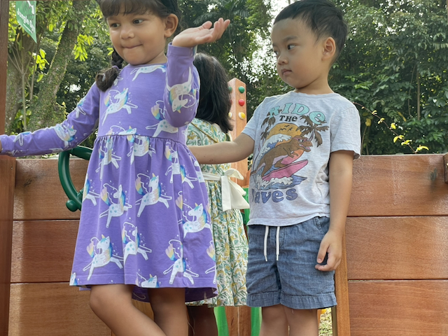 Alara and Isarawati making friends