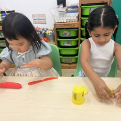 Cara & Kainaat are having fun with playdough!