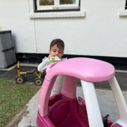 Laleh giving our toys cars a good scrub down 😂