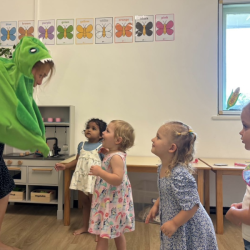 A Dino came to visit🦖