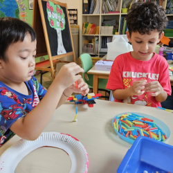 Ei and Luca focusing on their treading.