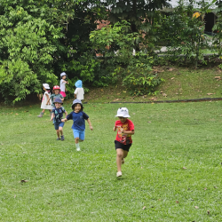 Run like the Gingerbread man!