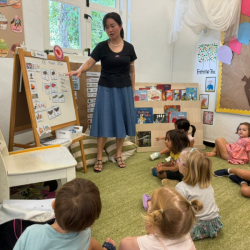 Learning all about insects in mandarin