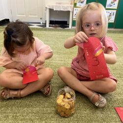 Poppy & Victoire is having fun with number game