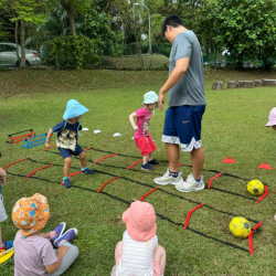 Dragonflies are having fun fun KiddoFit activities.