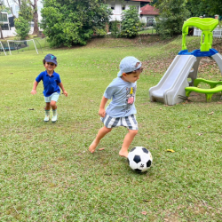 Time to run & play