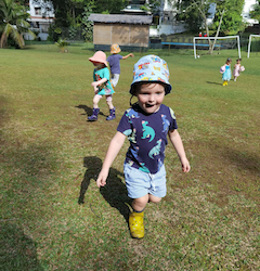 Let's run to Ms Angelia!