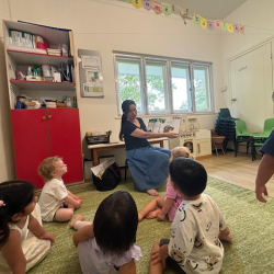 Storytelling during Mandarin class!